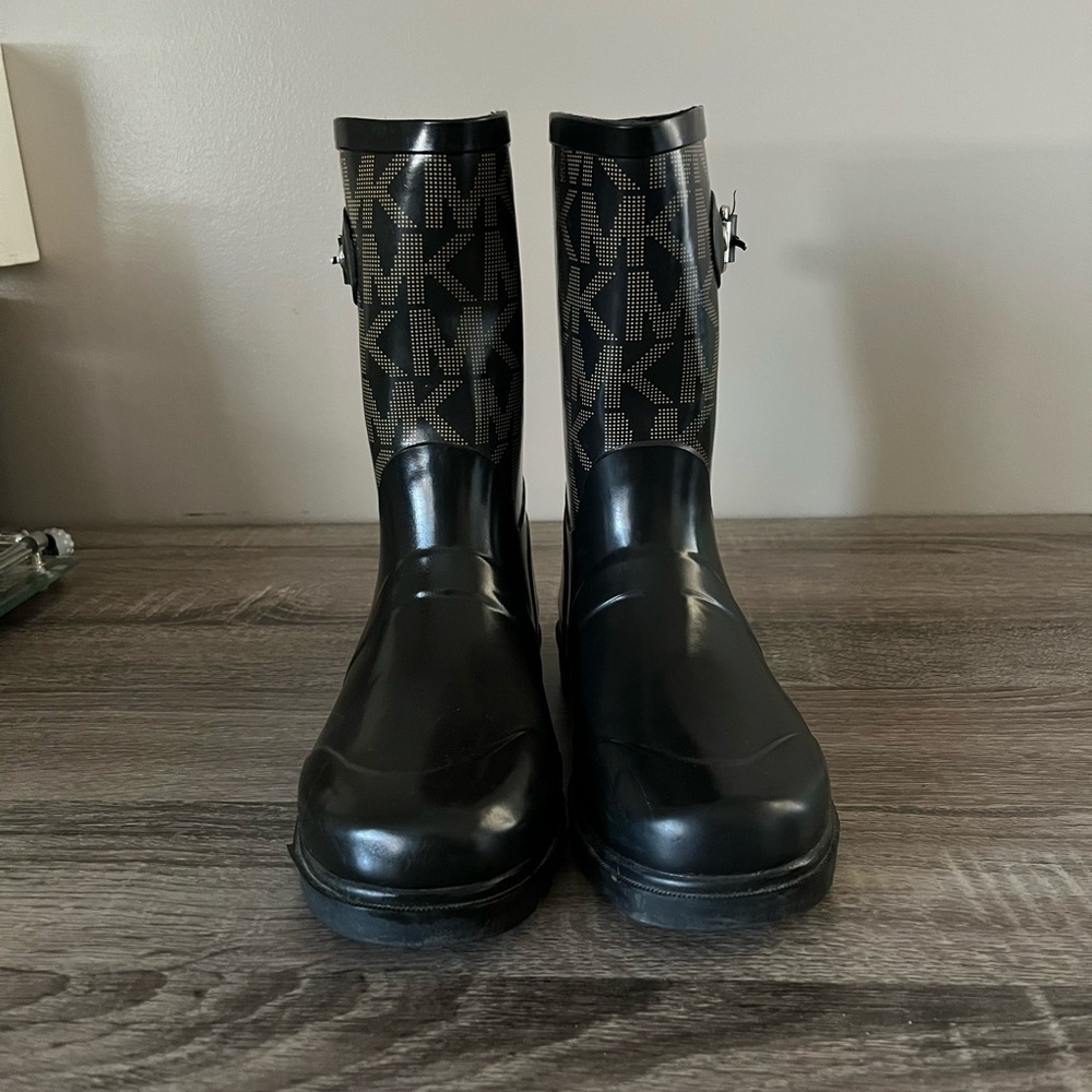 Michael Kors Black Monogram Rain Boots - Girls Youth | Size 1 - Picture 2 of 9